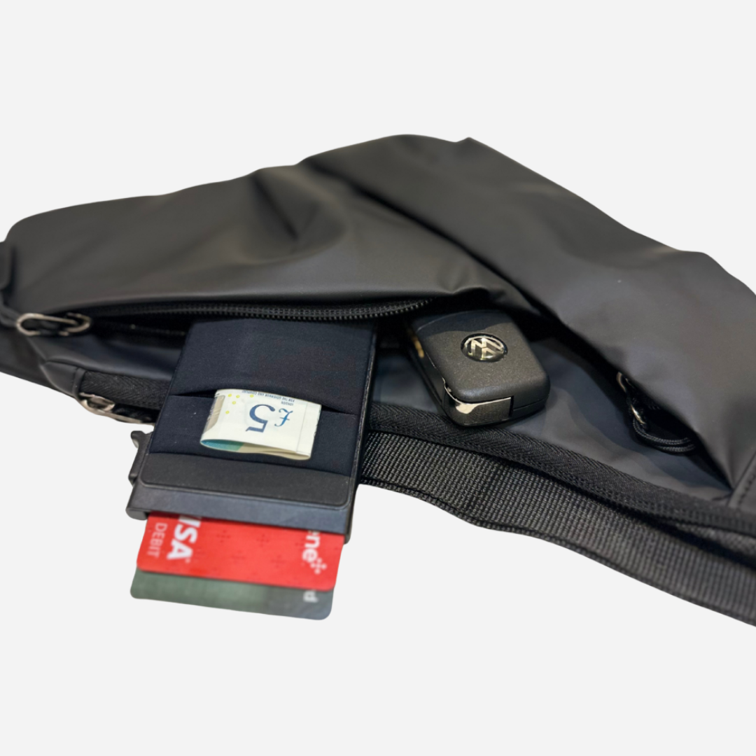 The Slim Carry Krzywizna – torba crossbody antykradzieżowa